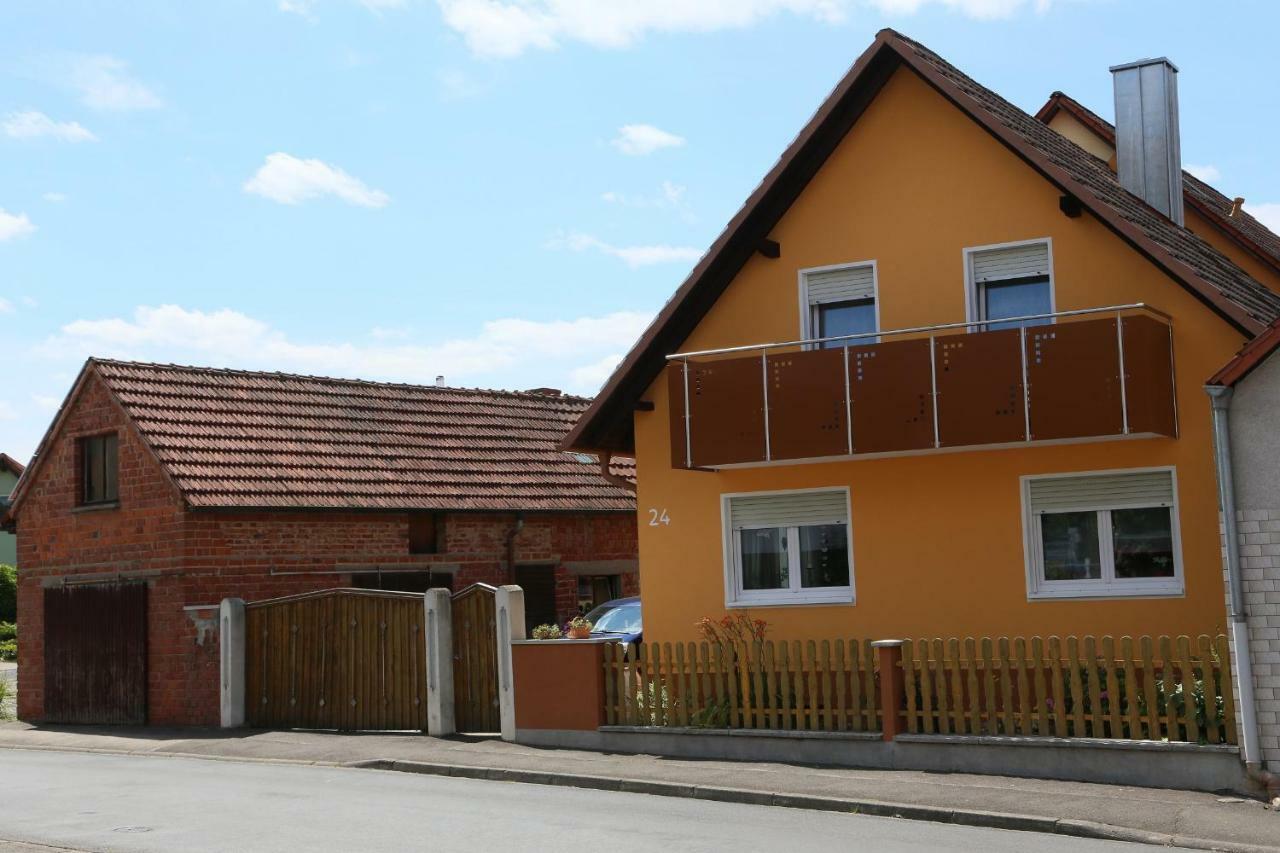 Ferienwohnung Memmel Sulzfeld  Exterior photo
